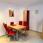Zum Schwalbennest Apartament *