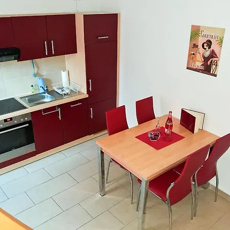 아파트 Zum Schwalbennest 루브민