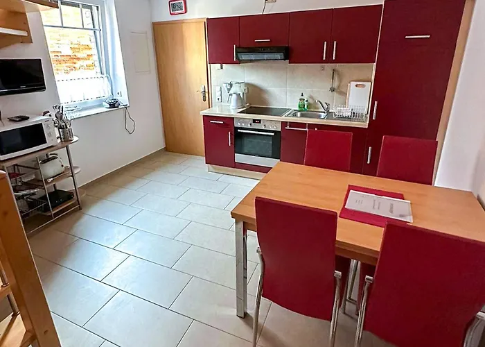 Zum Schwalbennest * 루브민